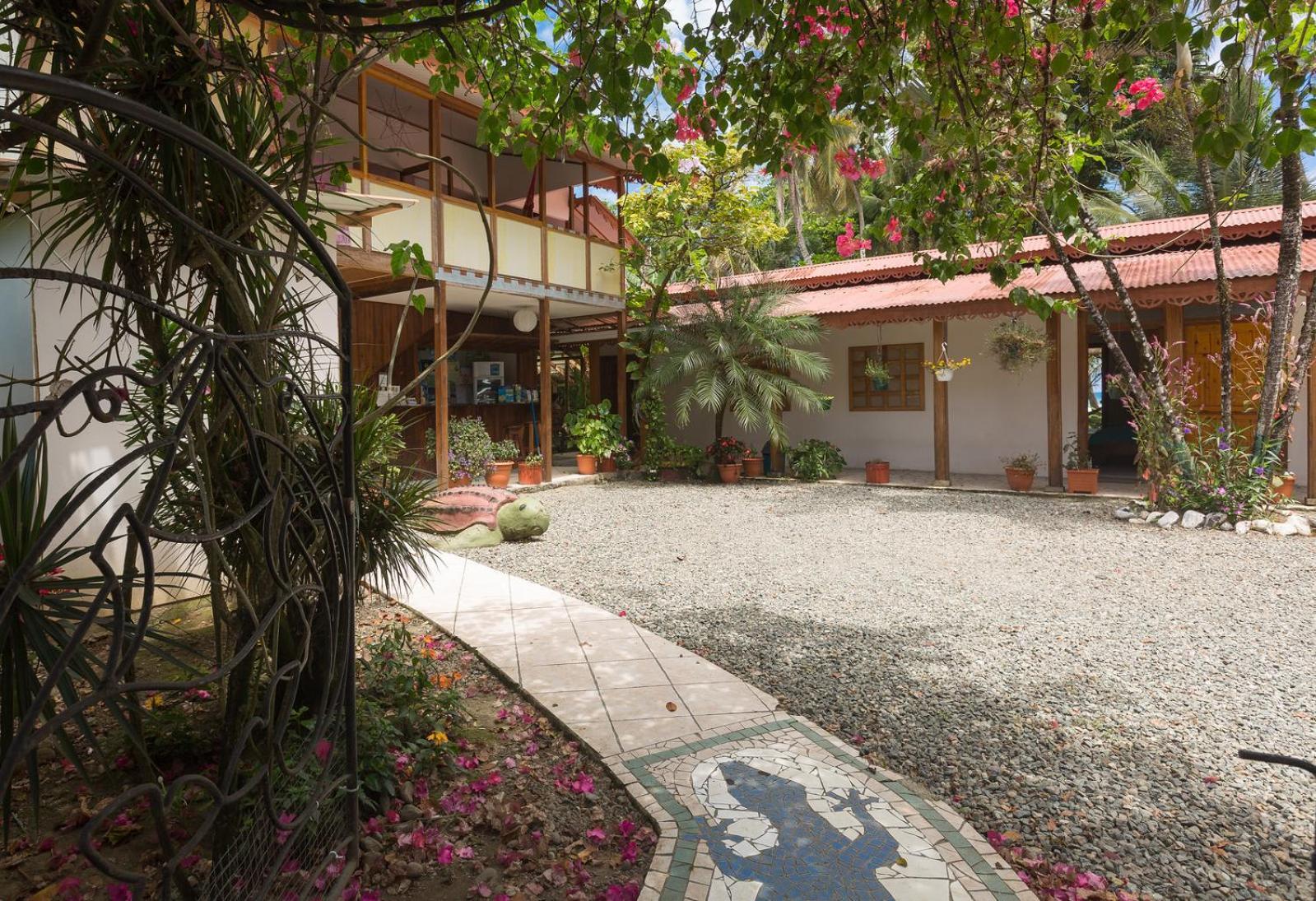 Yucca Beachfront Hotel Puerto Viejo de Talamanca المظهر الخارجي الصورة